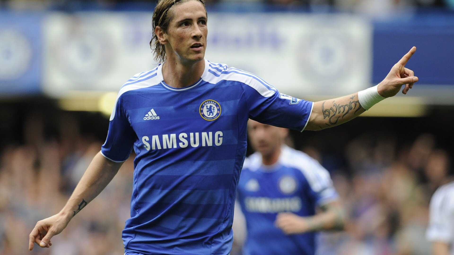 “德甲劲旅稳扎稳打，期待冲击联赛顶峰”，德甲经典比赛